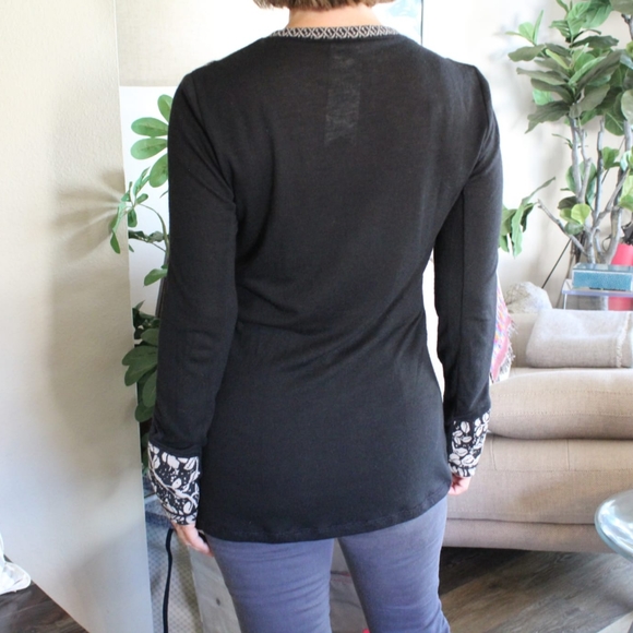 Italian Merino Geometric Design Wool Sweater - Picture 5 of 6